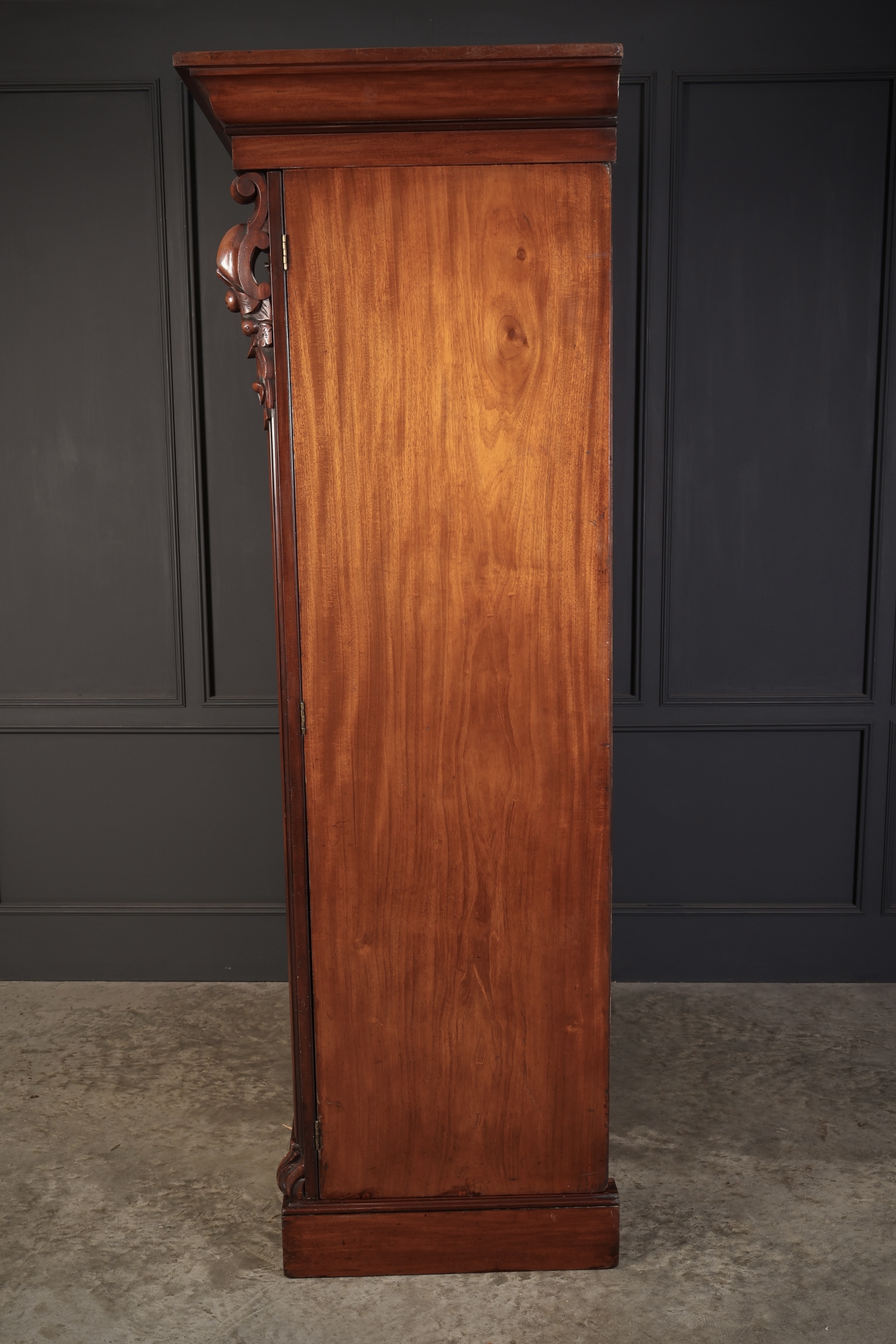 Victorian Mahogany Double Wardrobe - Image 11
